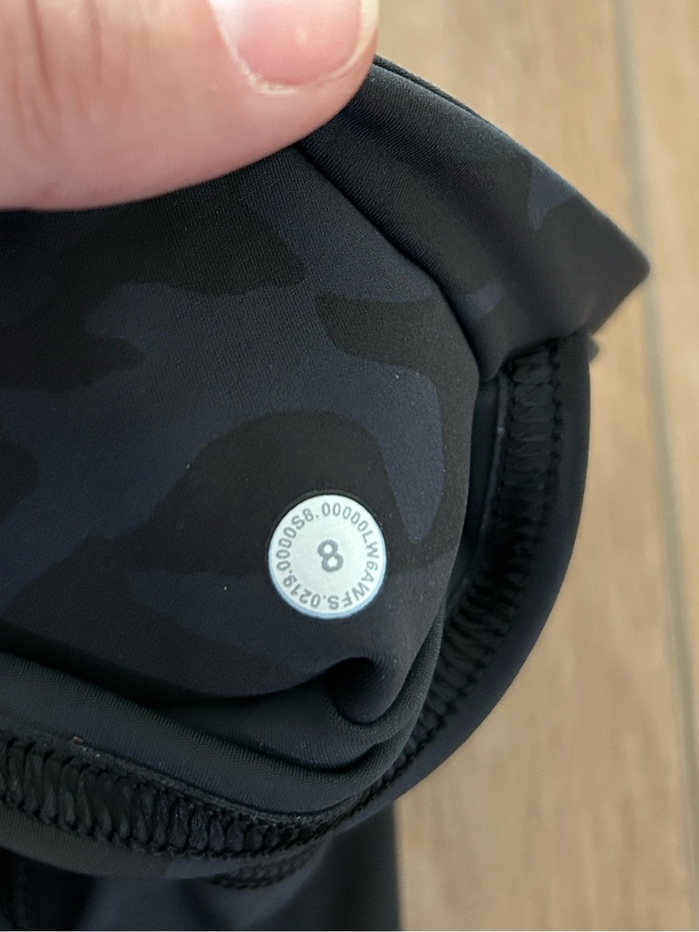 Worn once - LULULEMON Fast and Free Running Crop Pocketed Leggings in Camo - Picture 4 of 11